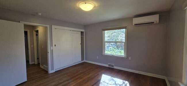 Building Photo - 10407 64th Ave S