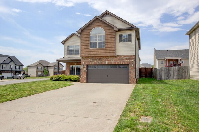 Building Photo - --AVAILABLE NOW! MOVE-IN READY!!!