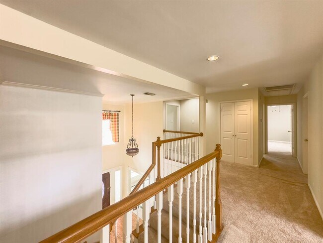 Building Photo - 16714 Colony Terrace Dr