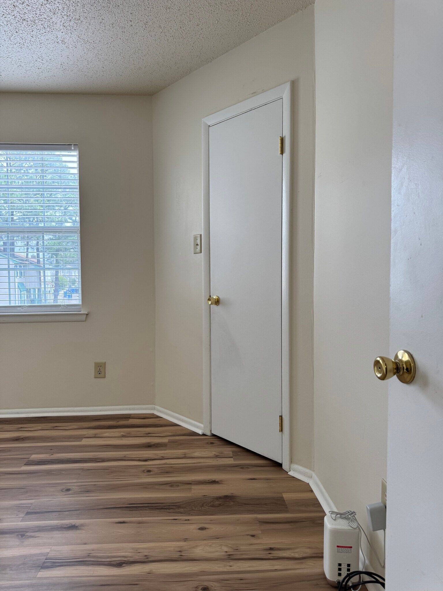 Building Photo - 3646 Sylvan Ct