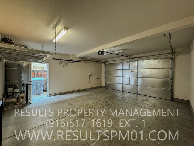 Building Photo - Beautiful 4 Bedroom 3 Bath home