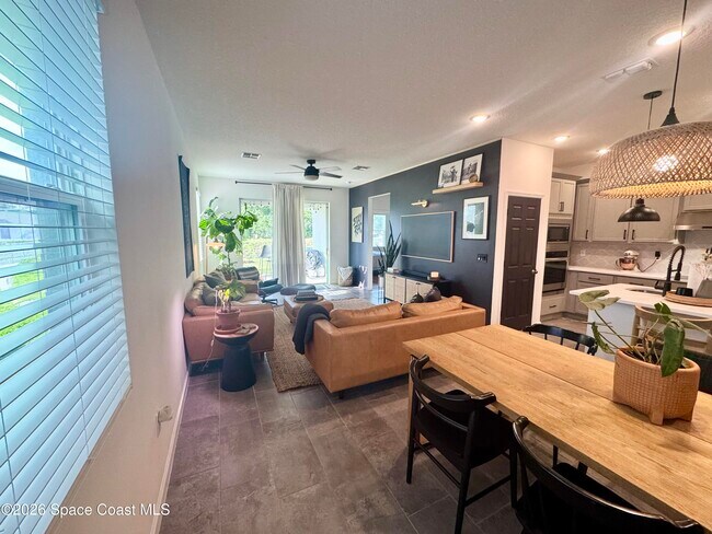 Building Photo - 1192 Canfield Cir