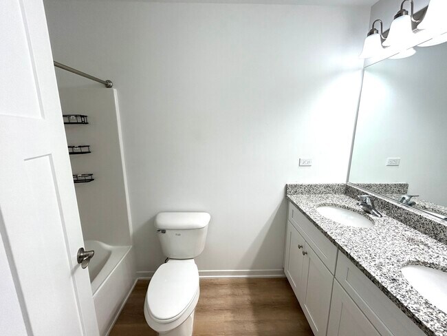 Building Photo - 1123 Gillespie Ln