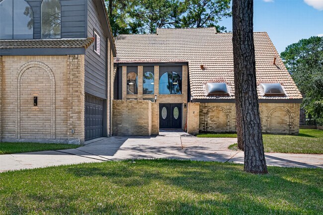 Building Photo - 5815 Green Terrace Ln