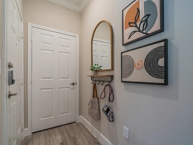 Building Photo - Affordable Comfort with Modern Style!