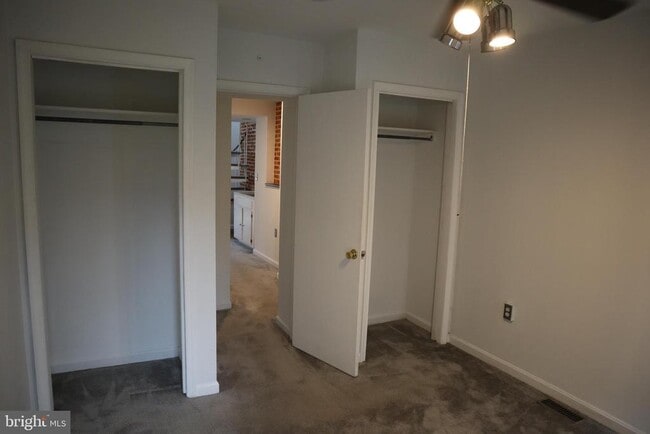 Building Photo - 36 E Wheeling St