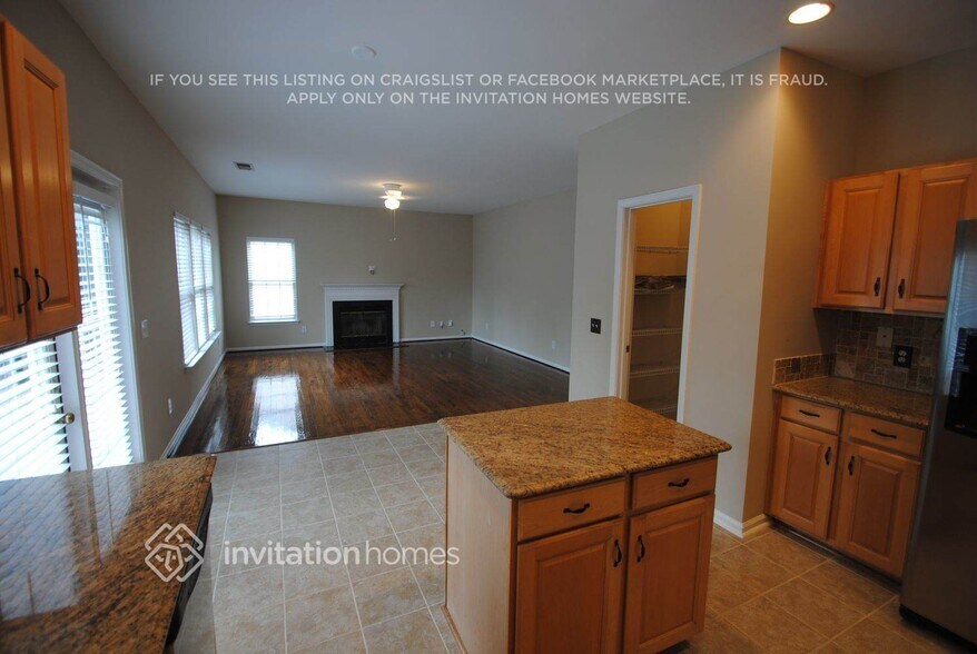Building Photo - 6017 Downfield Wood Dr