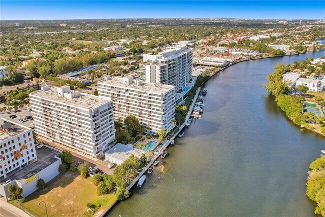 Building Photo - 1170 N Federal Hwy