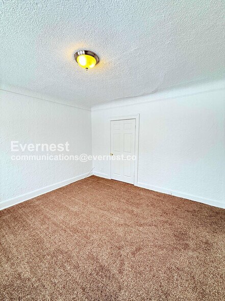 Building Photo - 13909 Hartwell St