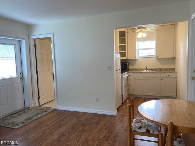Building Photo - 3616 McComb Ln