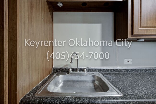 Building Photo - Spacious 2BD/1BTH Home In OakRidge Village In Spencer