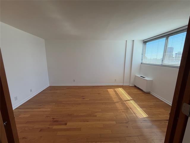 Building Photo - 3883 Turtle Creek Dr
