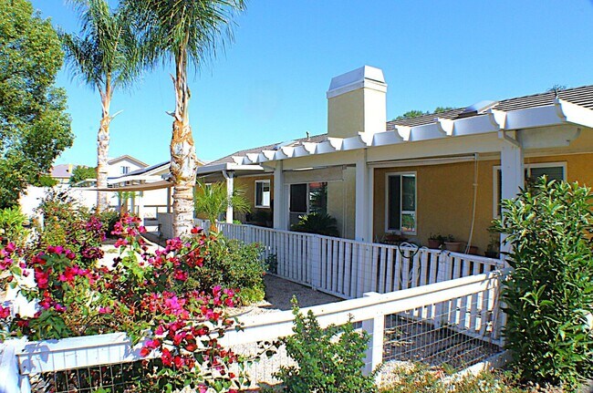 Building Photo - Spacious Ranch-Style Home on Half Acre with Gated RV Parking