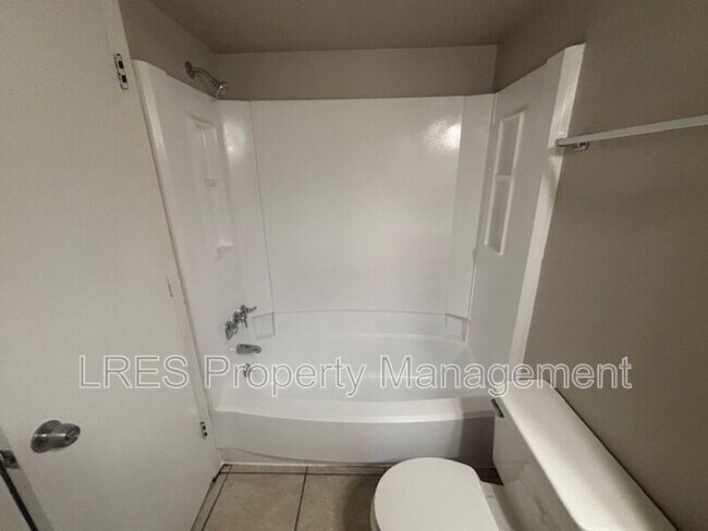 Building Photo - 4638 Lighthouse Cir