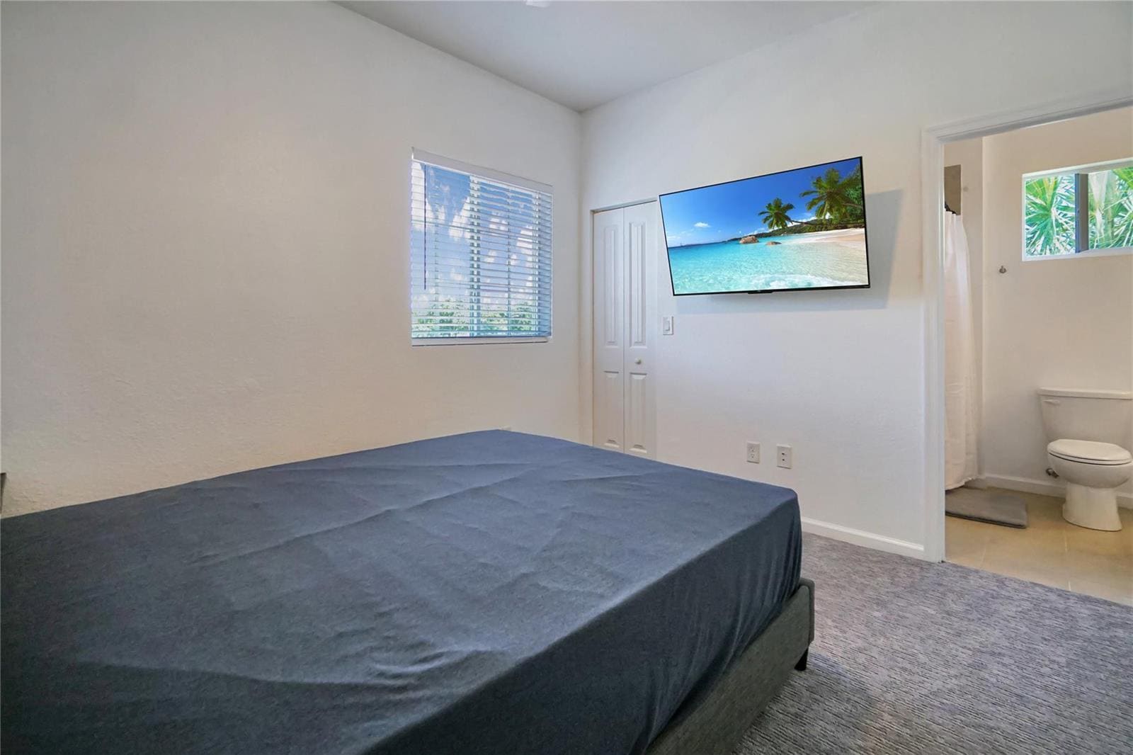 Building Photo - 378 NE 47th Pl