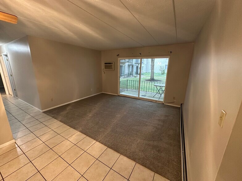 Building Photo - 956 S Lincoln St