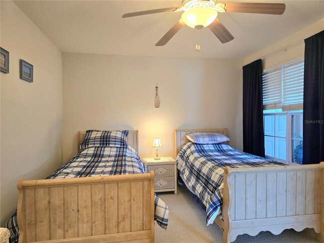 Building Photo - 6446 7th Ave Cir W