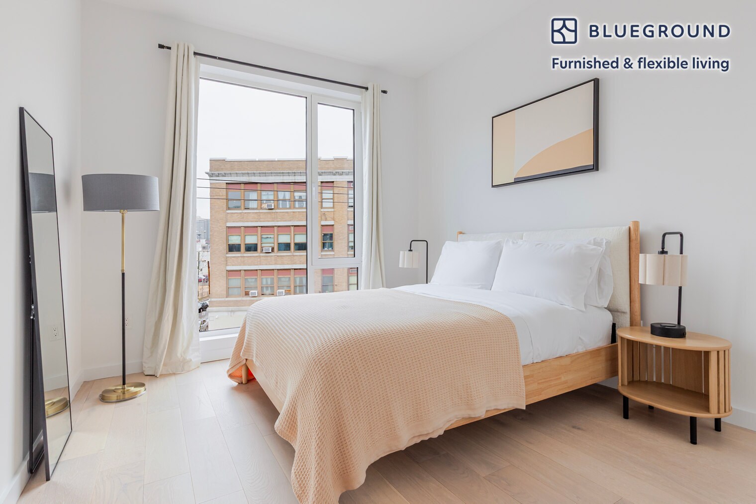 Building Photo - 425 3rd St