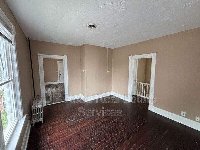 Building Photo - 1310 Shuler Ave