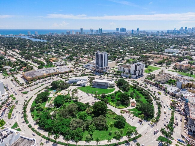 Building Photo - 1720 Harrison St