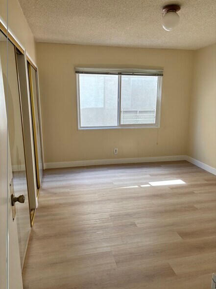 Building Photo - 315 Longfellow Ave