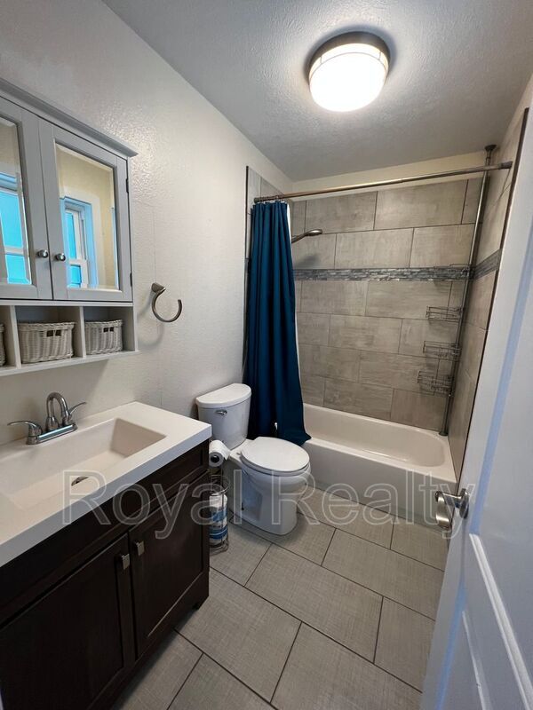 Building Photo - 167 Mahina St