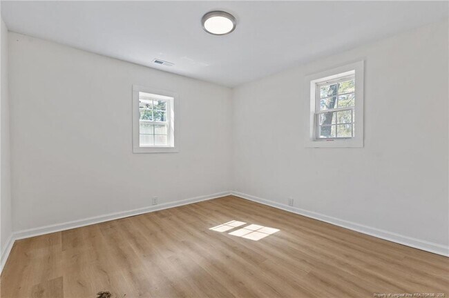 Building Photo - 5109 Higgins St