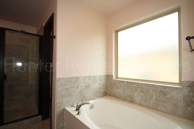 Building Photo - Bright, Open-Concept Living in Copperas Cove
