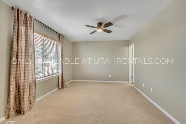 Building Photo - 1328 S 1550 E