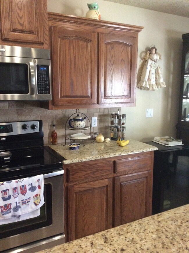 Building Photo - 3912 Woodlark Road