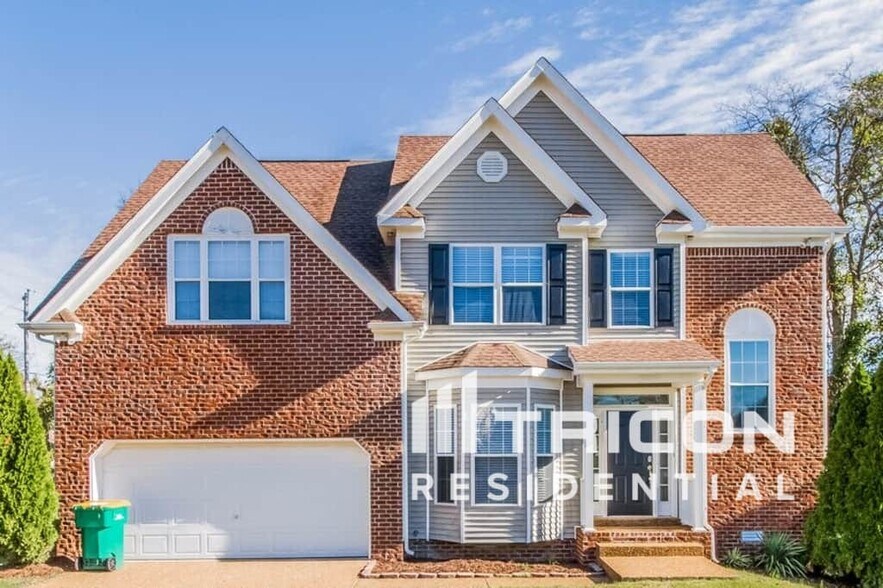 Building Photo - 1831 Oreilly Circle Spring Hill TN