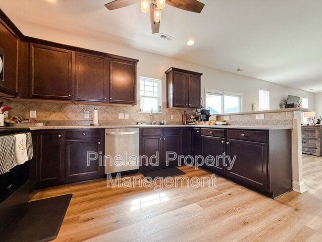 Building Photo - 3935 Standardbred Dr