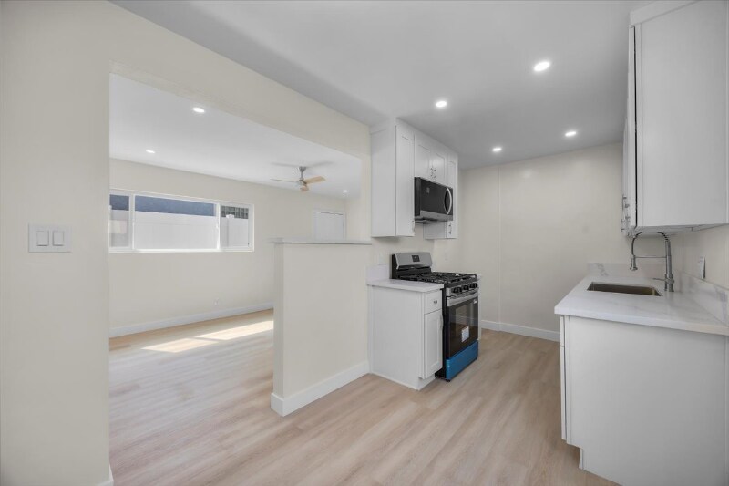 Building Photo - 3539 Delta Ave