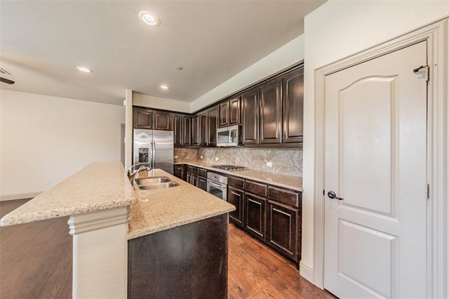 Building Photo - 4205 Riverview Dr