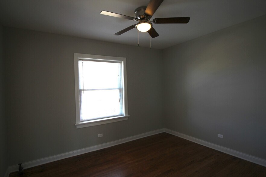 Building Photo - 4408 W Belden St