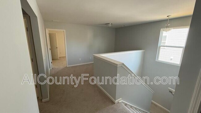 Building Photo - 340 Dunlin Dr