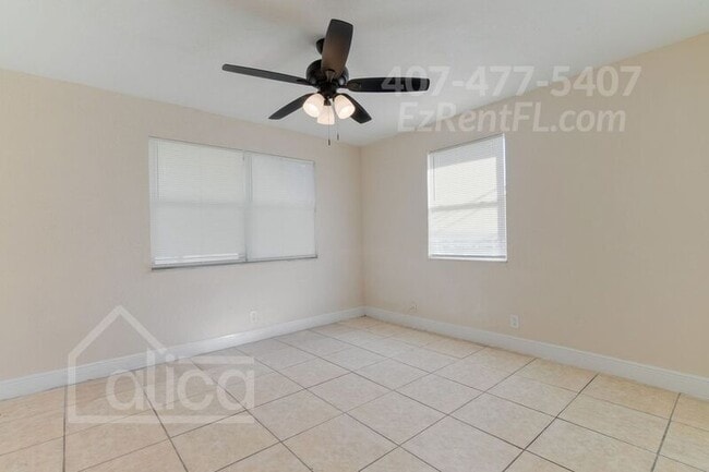 Building Photo - 544 19th St