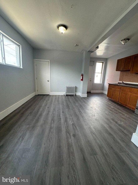Building Photo - 5583 Blakemore St