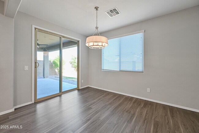 Building Photo - 16075 W Laurel Ln