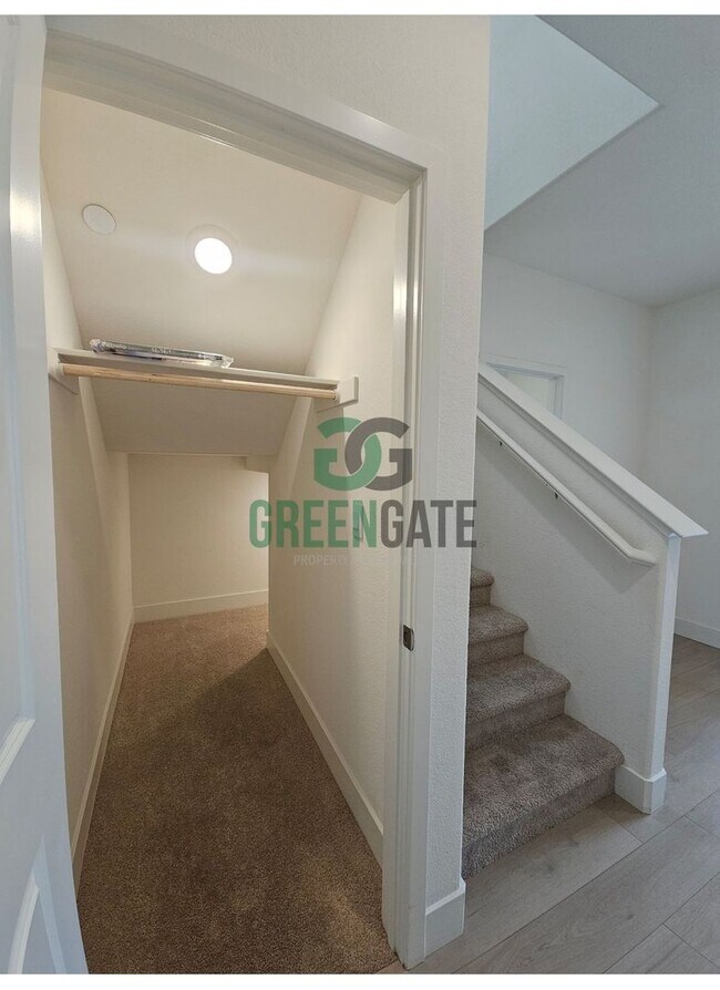 Building Photo - 3 Bedroom 2.5 Bath New Build in Lathrop! AVAILABLE NOW!!