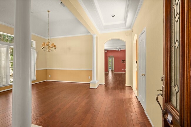 Building Photo - 10218 Garden Crossing Ln