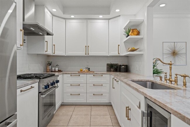 Building Photo - 506 W 33rd St