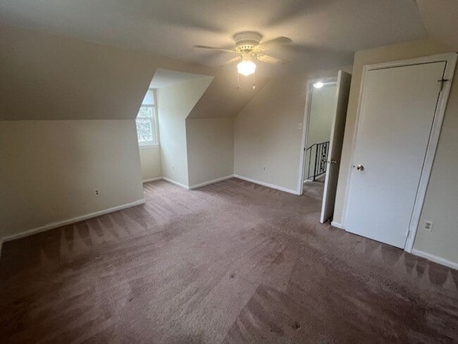 Building Photo - LOVELY CAPE COD WITH 4 BEDS, 2 BATHS AND GARAGE