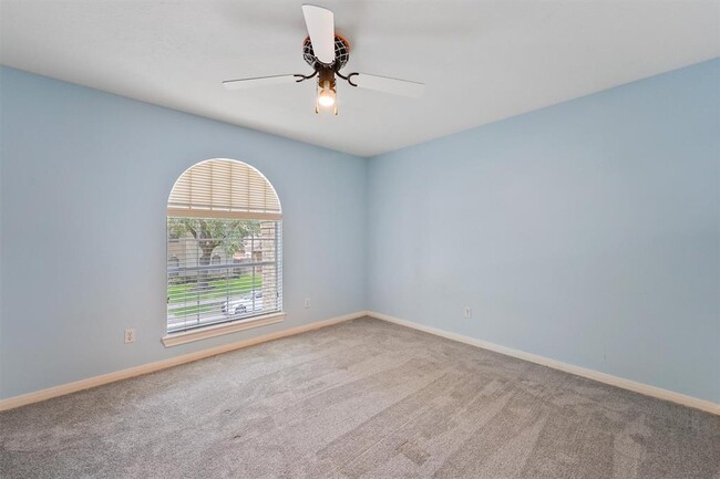 Building Photo - 14119 Scarborough Fair St
