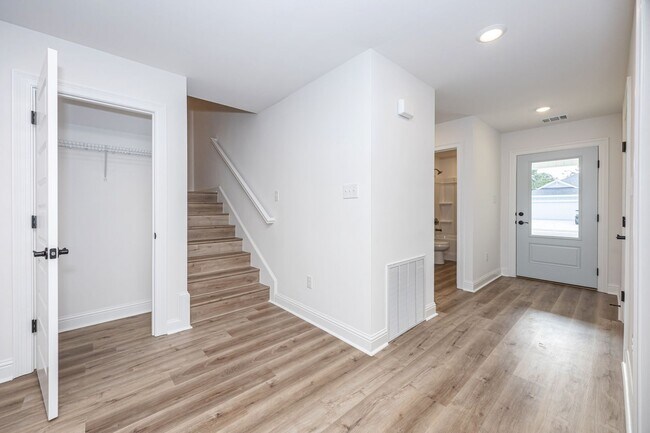 Building Photo - Brand-New Pet-Friendly 3BR/3BA Home with Large Bonus Room in Ocean Springs!