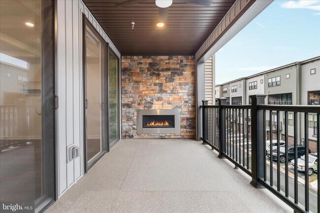 Building Photo - 12910 Sunrise Ridge Aly