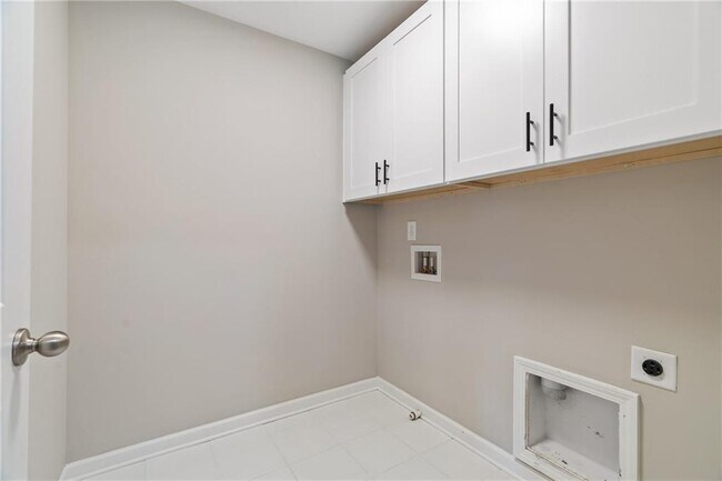 Building Photo - 123 Marlow Dr