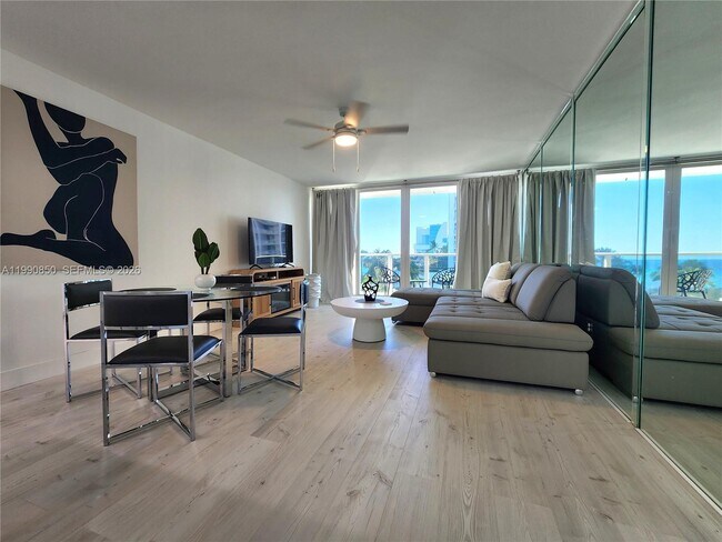 Building Photo - 3505 S Ocean Dr