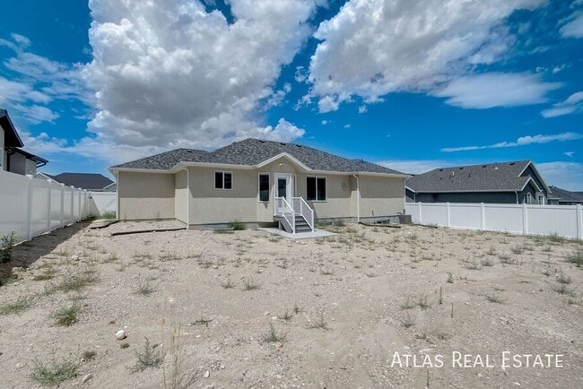 Building Photo - 1092 N Providence Wy