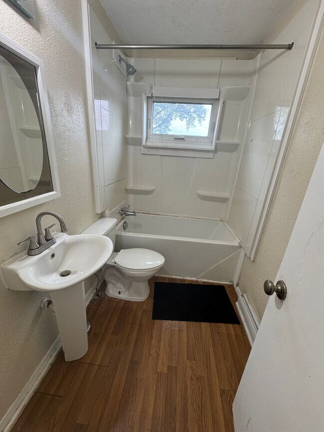 Building Photo - Oregon St 1153-1155